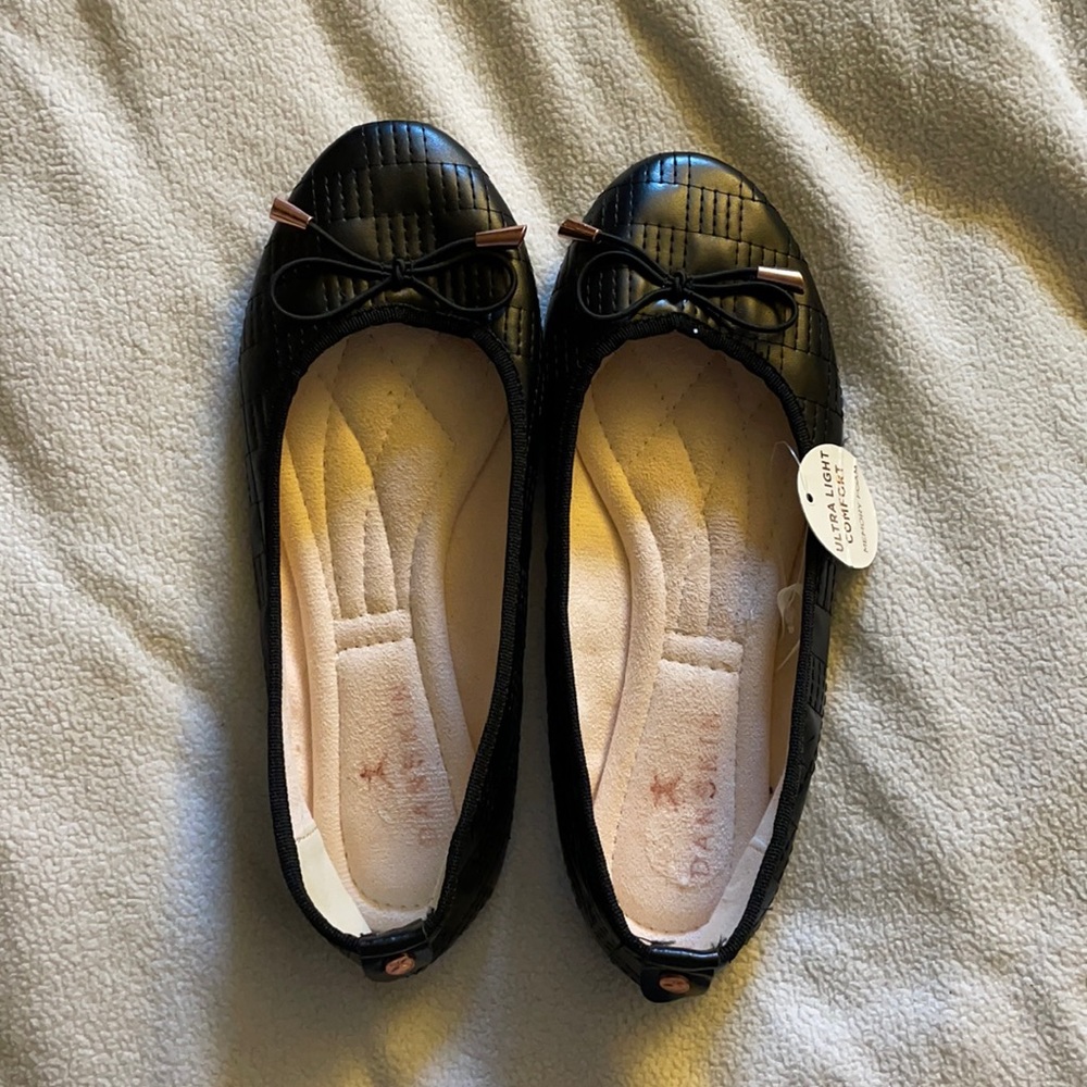 Size 6.5 Danskin ballet flats